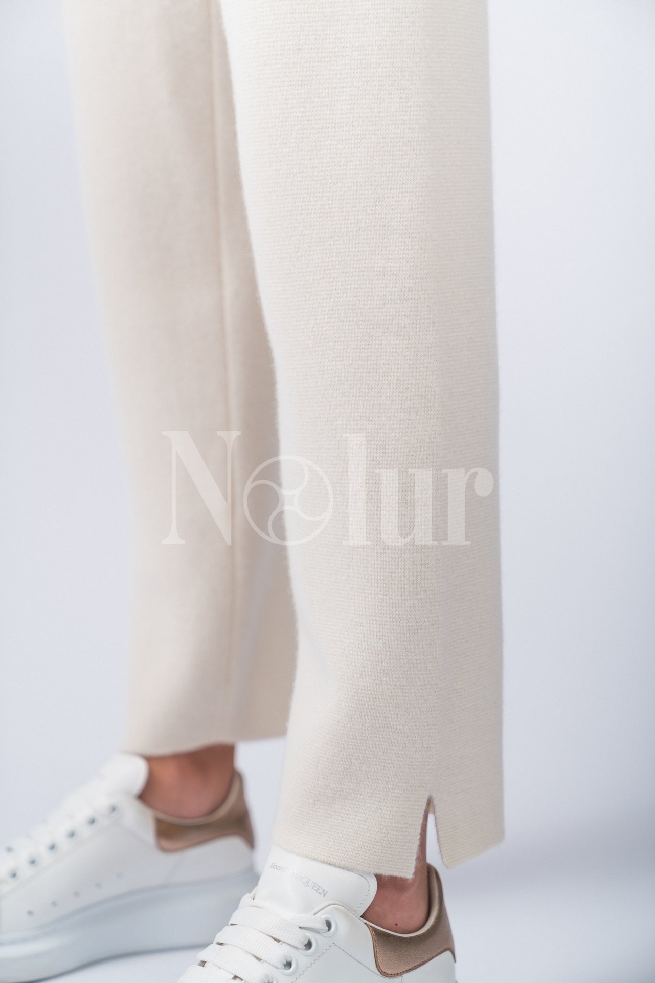 Pure Cashmere Pants with Slits